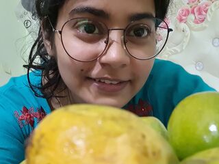 HungryShiza's Watch live cam shows Profile Image