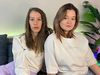 WillaAndAlodie's Live cam in Canada Profile Image